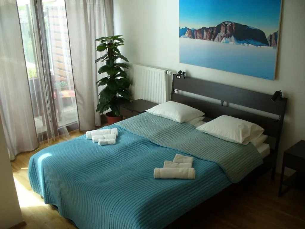 Garden Apartment With Garage In Central Prague